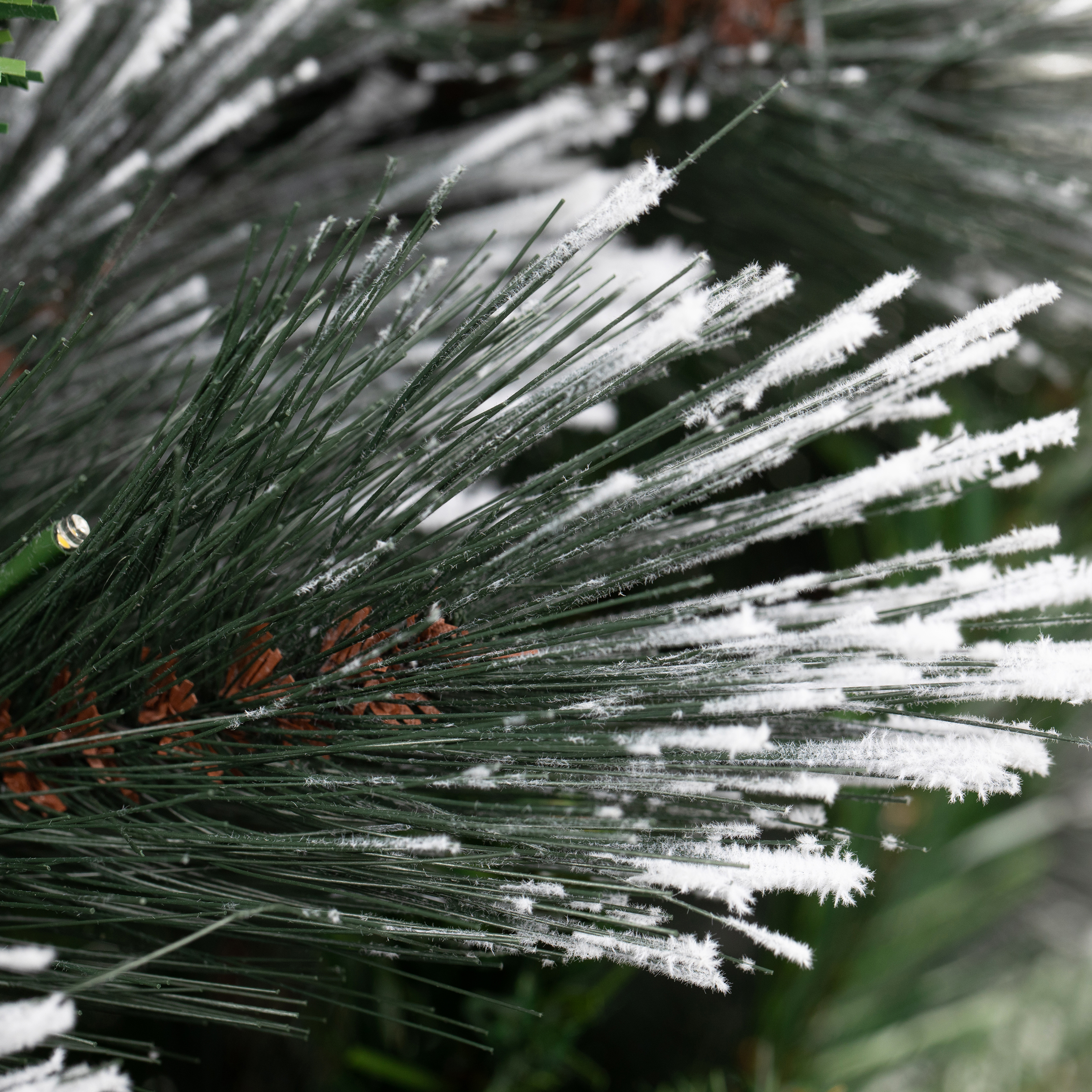 Garland Carolina Pine Frosted