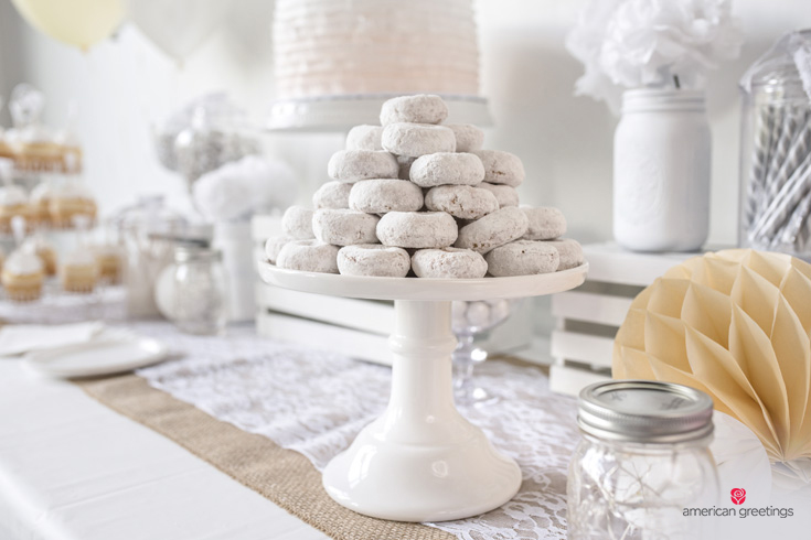 How to Throw a Chic “All White” Party  White party decorations, White  party, All white party
