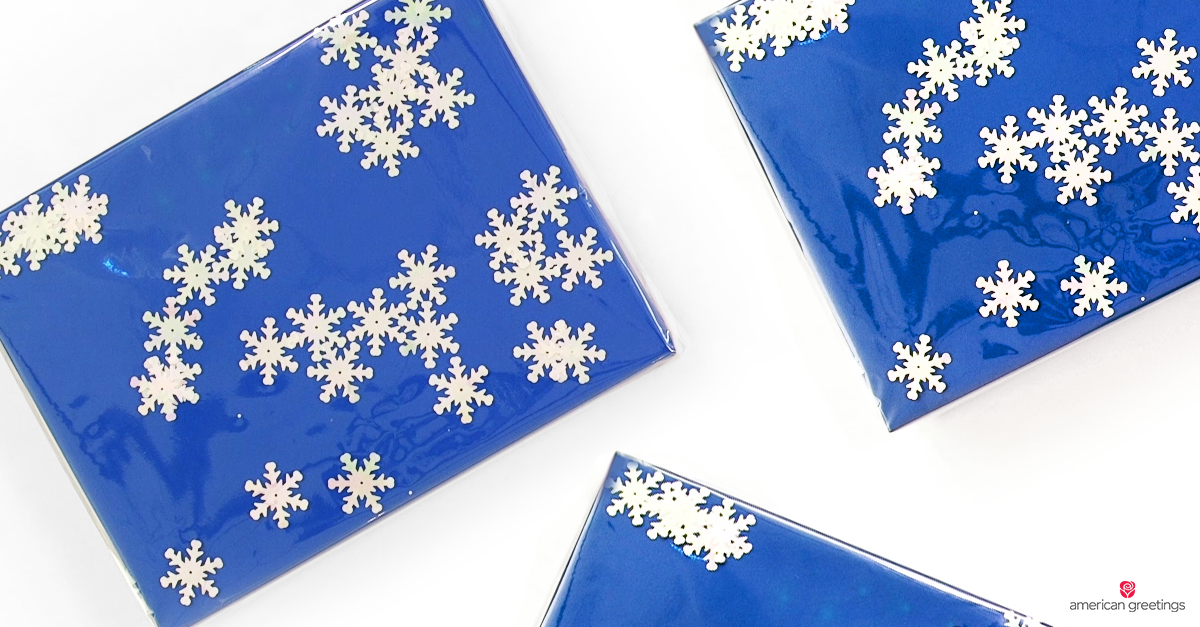 DIY Snowflake Confetti